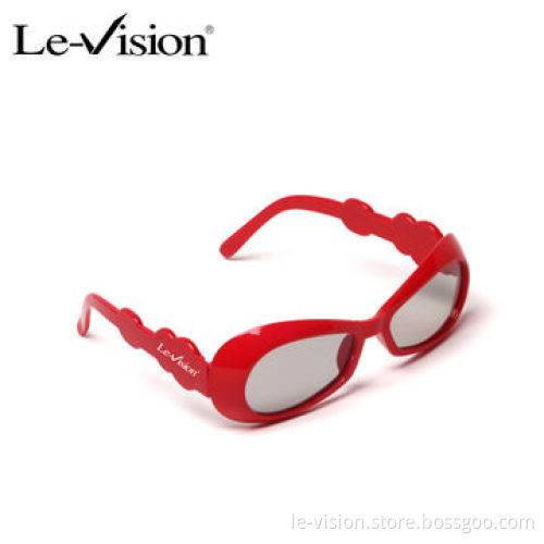 Children's Polarized 3D Glasses for Passive Cinema